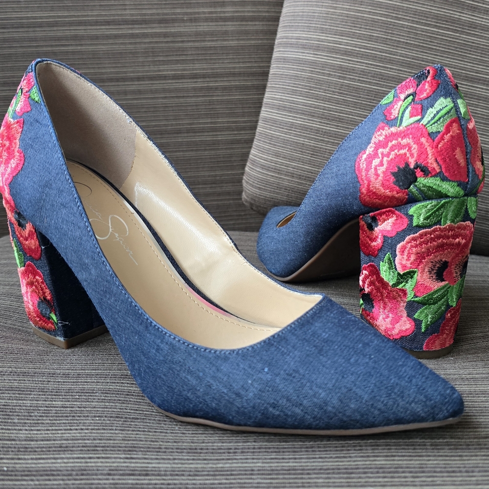 Jessica Simpson Denim Floral Block Heel Pumps – Size 8